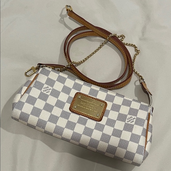 Louis Vuitton Eva Women's Bag - Picture 1 of 11